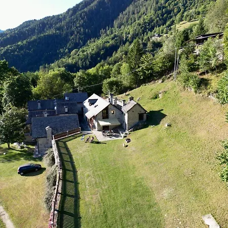 Lauretta Chalet Varzo